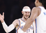 开云体育在线-阿根廷男篮绝地反击灰熊，卡鲁索一己之力扛起全队