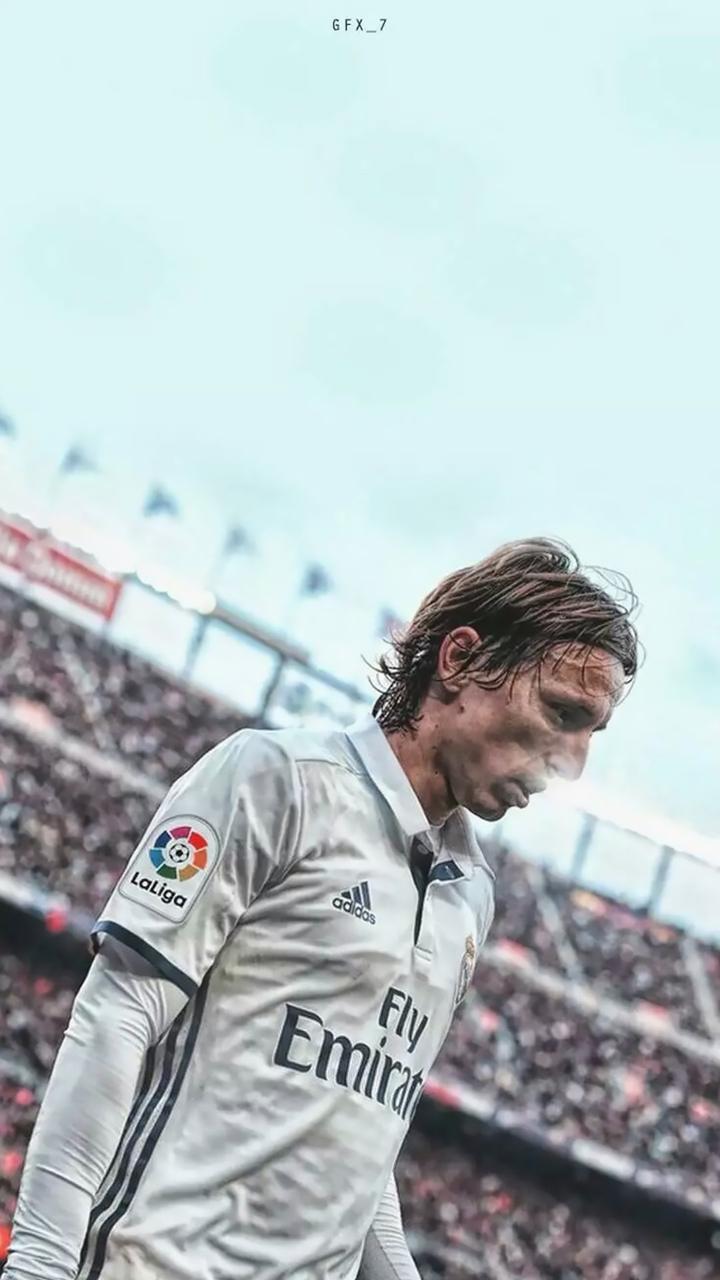 包含瓦伦西亚强势克罗地亚，莫德里奇惊艳世界的词条