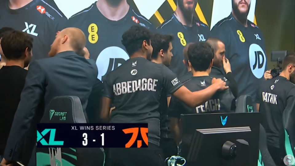 XL爆冷G2,CoreJJ三分雨点燃全场 XL爆冷G2,CoreJJ三分雨点燃全场