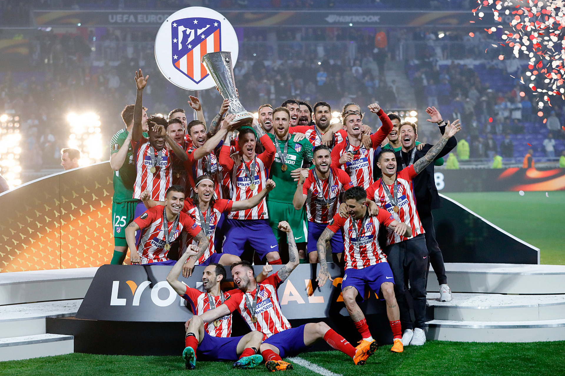 顶尖球队比拼技艺,英超联赛令人热血沸腾的简单介绍 顶尖球队比拼技艺,英超联赛令人热血沸腾的简单介绍