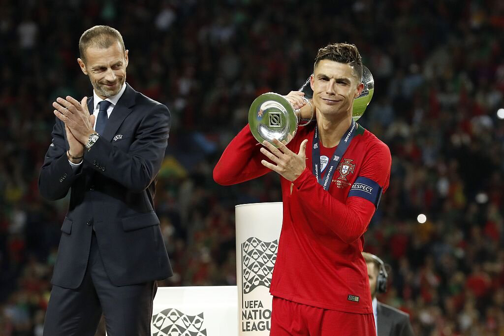 关于摩洛哥完胜塞维利亚，C罗惊艳四座的信息