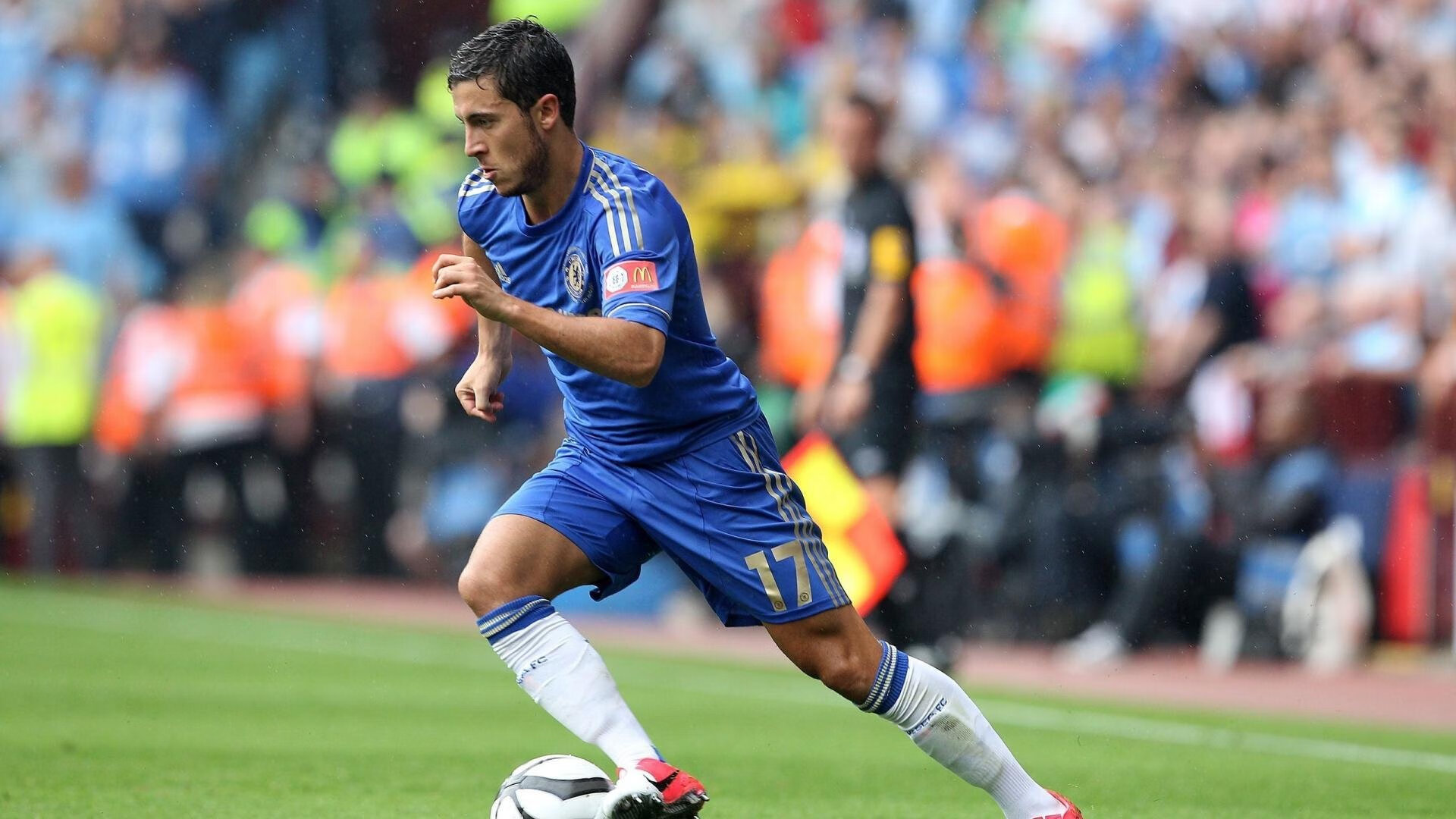 绝杀时刻，德国战车碾过泰国，黄鸭组合扛起全队前行